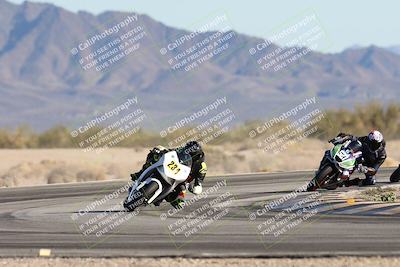 media/Dec-06-2025-CVMA (Sat) [[4a896cc04c]]/Race 8- Formula 40 MW and LW/